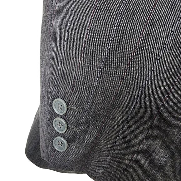 Yves Saint Laurent Mens Gray Blazer Pinstripes‎ Size 48R Wool Button Closure - Picture 4 of 10